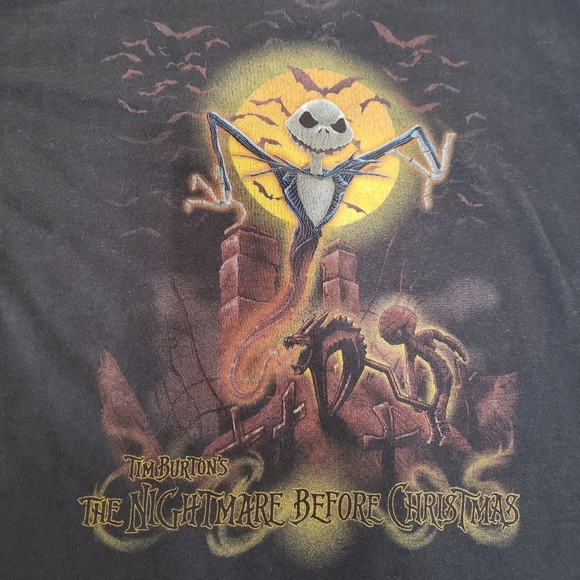 Disney Size Small - Picture 2 of 3